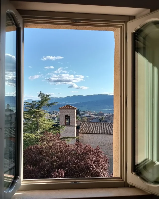 Spring is here!

The perfect season to discover and enjoy the green heart of Italy 🌳

#palazzobontadosi #umbrialovers 
#relax #Montefalco #spring 
#relaxinumbria
